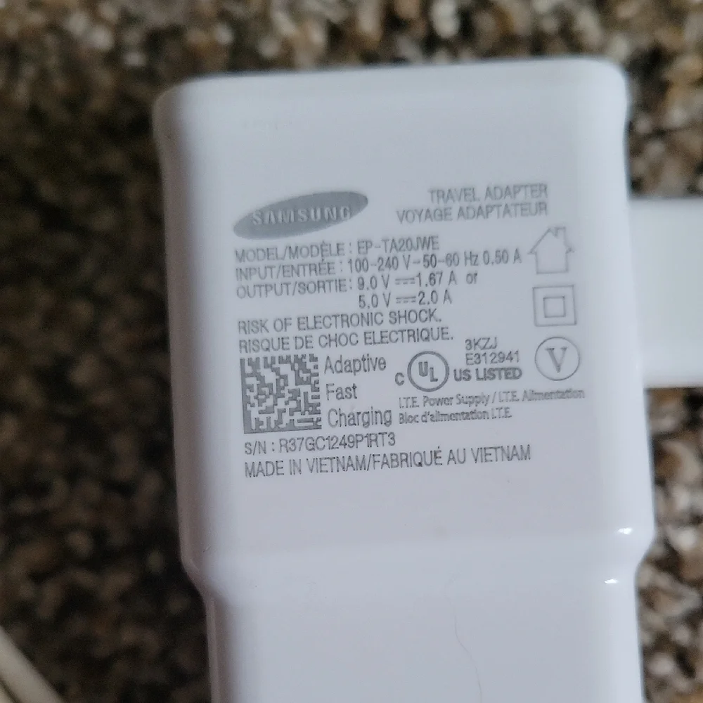 White USB Charger with Cable